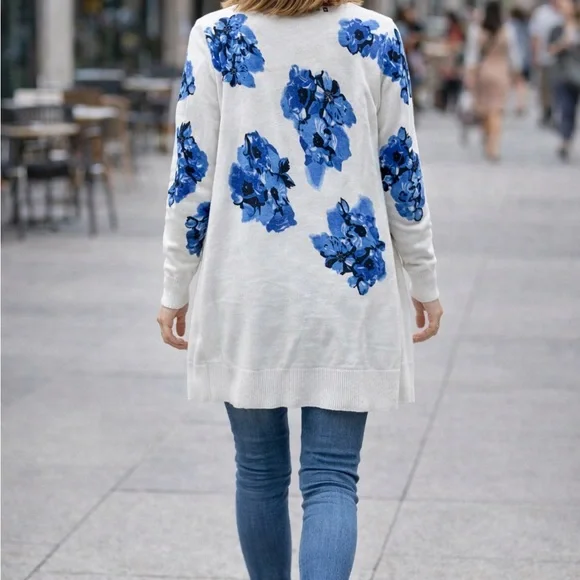 Hannah Blue Floral Cardigan - Picture 2 of 8